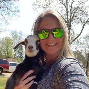 Meet your Posher, Amanda